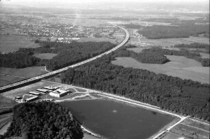 Freiburg: Tierhygienisches Institut der Universität und Autobahn