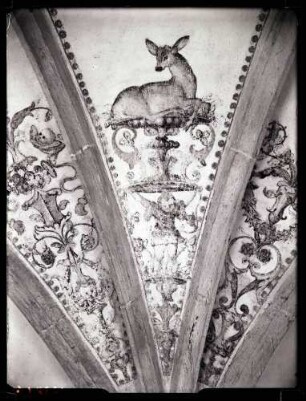 Klosterkirche; aufgedecktes Fresko im Gewölbe auf der Südwand