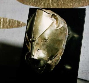 Athen. Archäologisches Nationalmuseum. Goldenes Rhyton. Löwenkopf, von kretischen Toreuten. Aus Schachtgrab IV von Mykene