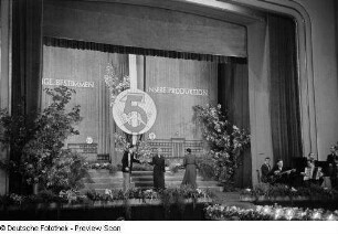 Konsum-Modenschau in der Kongresshalle