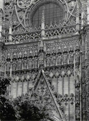 Die Kathedrale in Sevilla, Detail a. d. Puerta di San Christobal