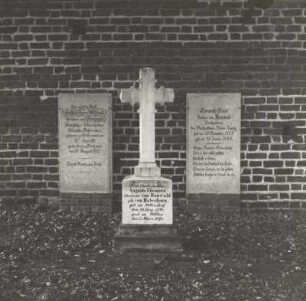 Grabmal des Chr. Ernst von Houwald