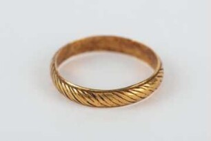 Goldener Fingerring der Pfalzgräfin Anna von Pfalz-Neuburg (1552-1632)