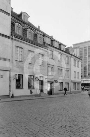 Wohn- und Geschäftshäuser Vaļņu iela 31-33 (Wallstraße) in Riga