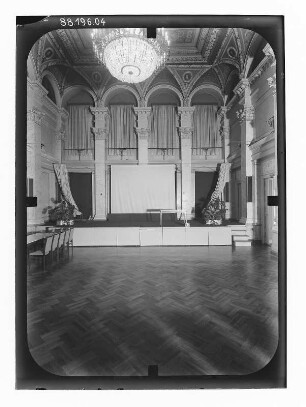 Berlin-Mitte, Am Festungsgraben 1. Zentralhaus der DSF (Palais am Festungsgraben, Umbau 1861/1863; H. Bürde). Festsaal