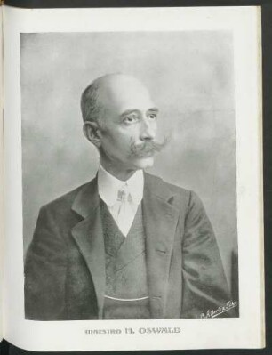[Fotografia do] Maestro H. Oswald