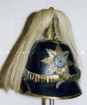 Helm für Offiziere mit Paradebusch, I. Bataillon vom Infanterie-Regiment, Sachsen-Coburg-Gotha