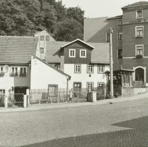 Dresden-Loschwitz, Wohnhäuser Grundstraße 11-17, Ansicht von Osten