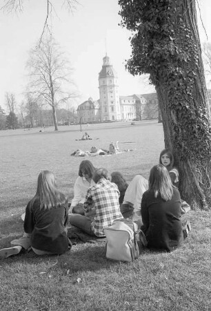 Sonniger Frühlingstag im Schlossgarten