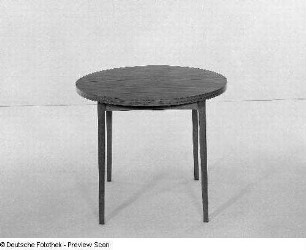 Runder Ausziehtisch (Modell K 160/06)