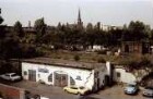 Berlin: Verwildertes Bahngelände; Richtung Matthias Kirche (Winterfeldplatz)