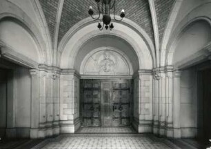 Dresden-Neustadt. Martin-Luther-Kirche (1883/1887; E. Giese, P. Weidner). Inneres Westportal. Außenseite