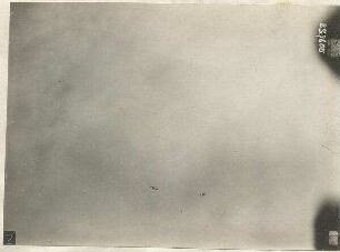 Luftkampf zwischen Fokker und L.V.G. (700 m)