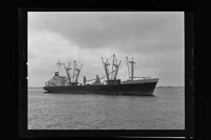 Bertram Rickmers (1979), Frachtschiff, Rickmers-Linie KG, Hamburg, Bau-Nr. 1013