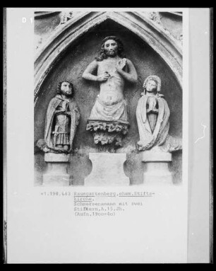 Christus als Schmerzensmann mit zwei Stifterfiguren