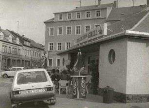 Dippoldiswalde, Obertorplatz. Imbiß "Obertorgrill" gegen Einmündung der Dresdner Straße (nach Nordosten)