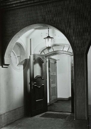 Gaststätte Narrenhäusel : Dresden, Gaststätte "Narrenhäusel", Eingang. Ehemals Wohnhaus des Hofnarren Fröhlich (sog. "Brille")