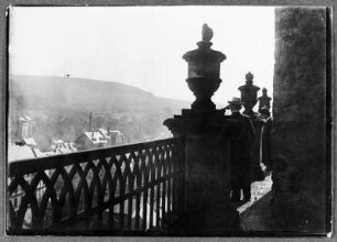 Auf der Marienkirche in Annaberg, Blick auf den Pöhlberg : Annaberg-Buchholz. Marienkirche. Blick vom Turm auf den Pöhlberg
