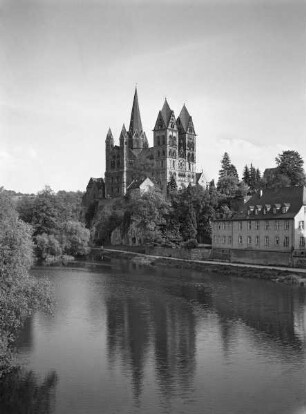 Dom & Stifts- und Pfarrkirche Sankt Georg und Nikolaus