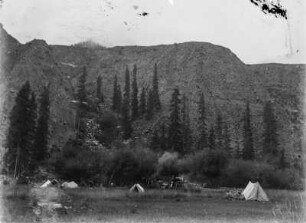 Lager im unteren Engiltschek- Tal : Ein Lager der Expedition im unteren Engiltschek-Tal im Tian Shan Hochgebirge