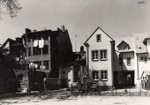 Altstadt, Dörfle. Brunnenstraße 49 / 51 / 53