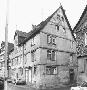 Fachwerkwohnhaus; Büdingen, Schloßgasse 23, Schloßgasse 25