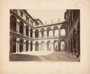 Kloster Borghese, Rom: Sicht in den Innenhof