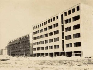 Eröffnung der Dammerstocksiedlung. Wohnblocks