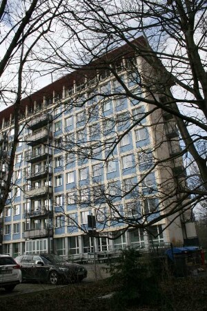 Dresden: Blaues Haus (Forschungsinstitut für Arbeitsschutz und Arbeitsökonomie), heute Wohnhaus