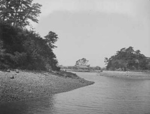 Hafen von Shimabara : Zufahrt mit Blick zum Ort