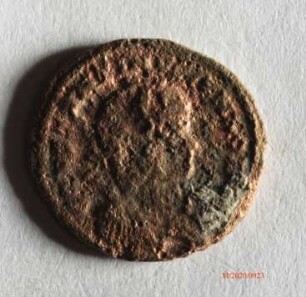 Römische Münze, Nominal Follis, Prägeherr Constantinus I. für Constantinus II., Prägeort Trier, Original