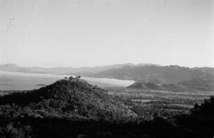 Workenna-Ebene : Blick über eine ebene, bewaldete Landschaft