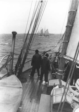 Ostsee. Hochsee-Segelkurs. Begegnung mit dem Schwesterschiff "Edith"