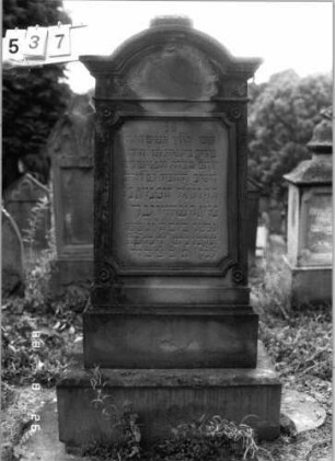 Grabstein 537 (Index: 100095145) Maße HxBxT: 163x49x18 cm: Grabstein 537