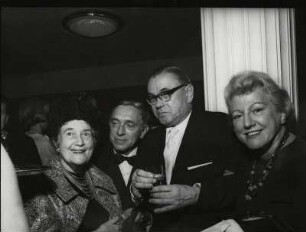 Abschlußfeier der Berliner Festwochen 1962, Schiller-Theater, Elsa Wagner, Walter Blühm, Herbert Pfeiffer