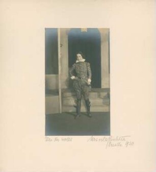 Alice Verden als Viola in "Was ihr wollt" von William Shakespeare. Staatsschauspiel Dresden, Neueinstudierung 03.04.1930