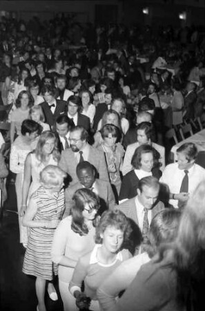 24. Tagung 1974 Chemiker; Studentenabend mit den Nobelpreisträgern: Polonaise