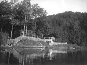 Kriebstein. Naturfreunde-Baude. Blick über die Talsperre