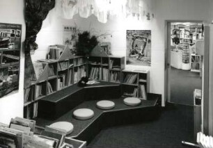 Weinböhla. Bibliothek, Kirchplatz 5. Sitzecke in der Kinderbibliothek