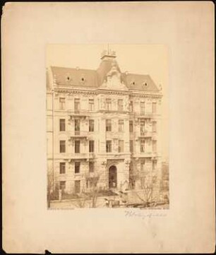 Wohnhaus: Ansicht Straßenfassade