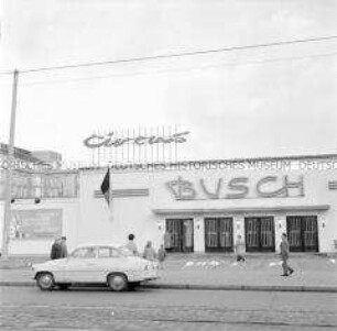 Gebäude des Circus Busch in Berlin (Ost)