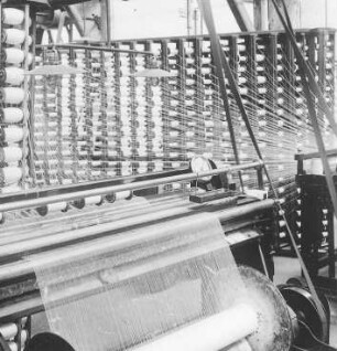 Garn-Zettlerei : Technikgeschichte | Technologie | Fasern, Gespinste und Gewebe | Sammetweberei | Mechanische Weberei zu den Linden