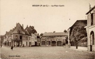 Hesdin (P.-de-C.) - La Place Garbé.