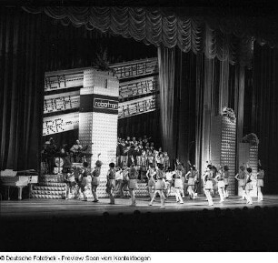Dresden. Robotron-Betriebsfestspiele. "Leninprogramm" des VEB Robotron Elektronik Dresden