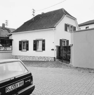 Ehem. Metternich''scher Hof; Walluf, Haselnußgasse 8