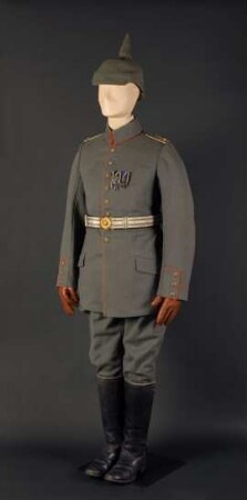 Rock einer Offiziersuniform aus dem 1. Weltkrieg