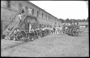 Dresden. Kaserne des Feldartillerie-Regiments