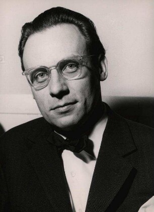 Generalmusikdirektor Heinz Wallberg