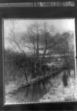 Wasserlauf im Winter