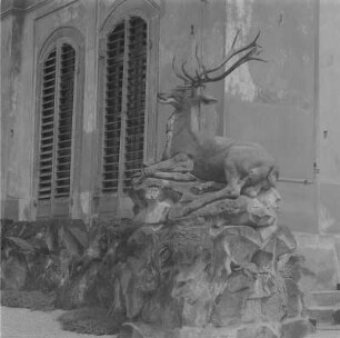 Moritzburg. Hirschskulptur am Fasanenschlößchen